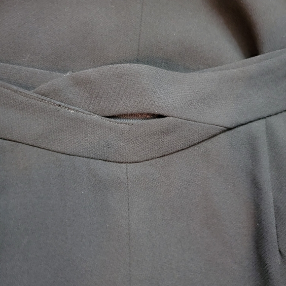 GIORGIO Armani Classic Keyhole Waist Pencil Skirt Black - Picture 4 of 4